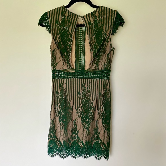 Forever 21 Green Floral Lace Open Back Bodycon Mini Dress - Picture 8 of 9